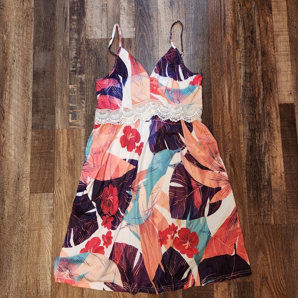 LAISHEN Floral Spaghetti Strap Dress - Picture 4 of 5